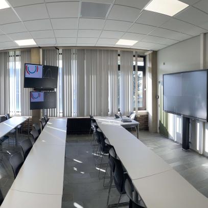 Image of a pro-hybrid lecture space at Thomas More Univ.